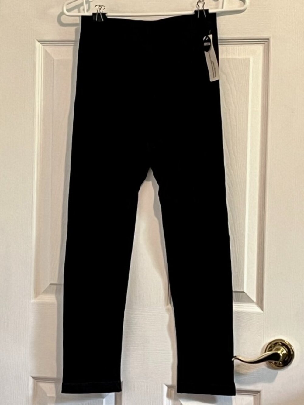 Empetua black medium midwaist shaping capri legging NWT